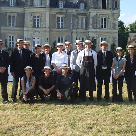 Le Relais Hotell Saint-Quentin-les-Anges Exteriör bild